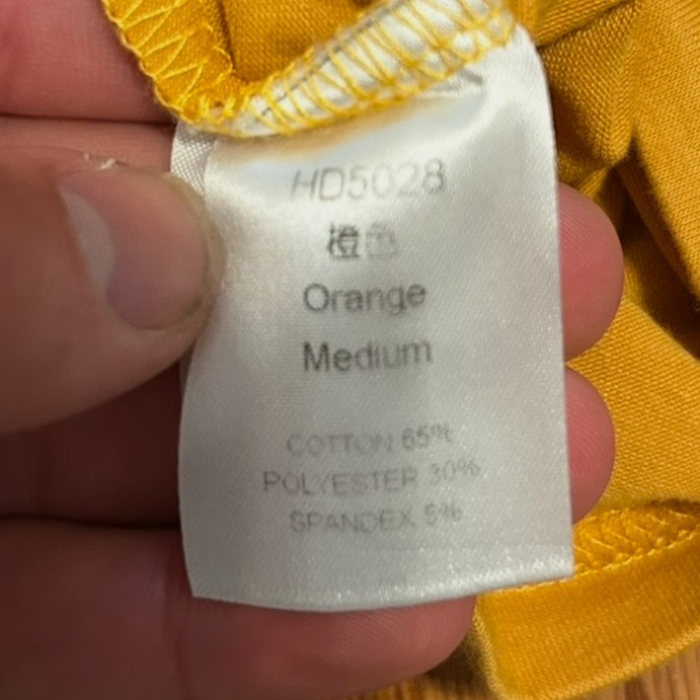 Mustard Bee Graphic Let It Bee Tee Knot Front Stretch Medium - Picture 5 of 6